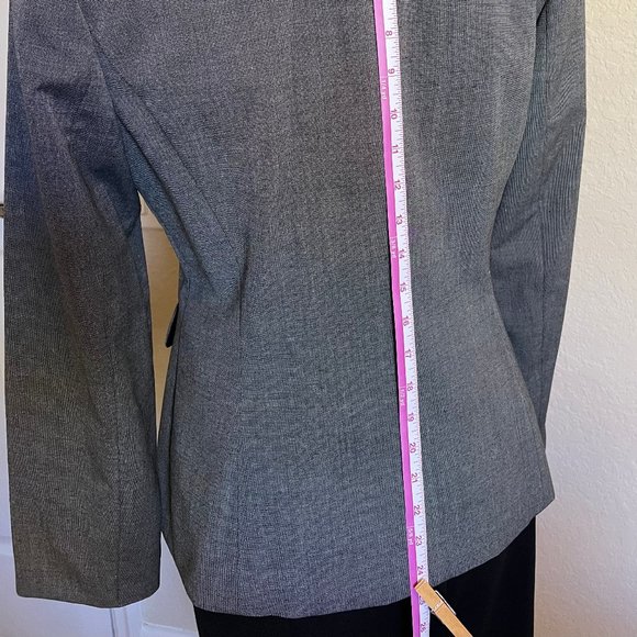 Tahari Levine Isabella DeMarco gray pantsuit womens size 8 - Picture 5 of 15